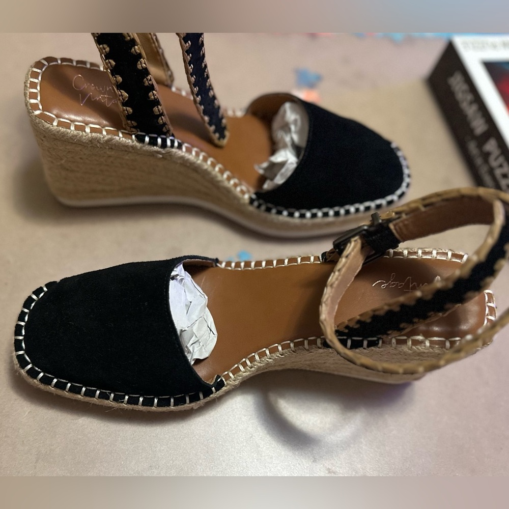 Crown Vintage Black Espadrille Wedges